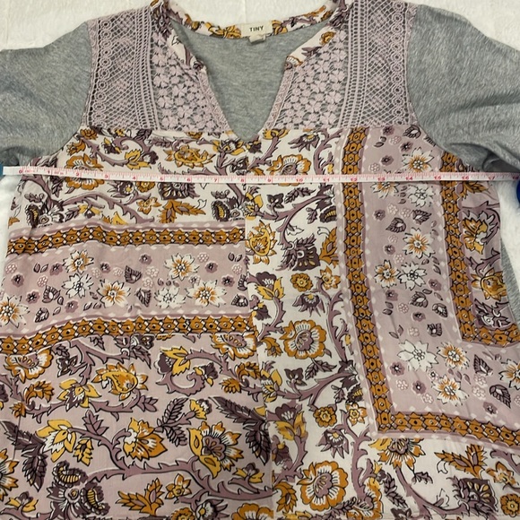 Anthropologie TINY Purple Floral Lace Short Sleeve Boho Top - Picture 9 of 11
